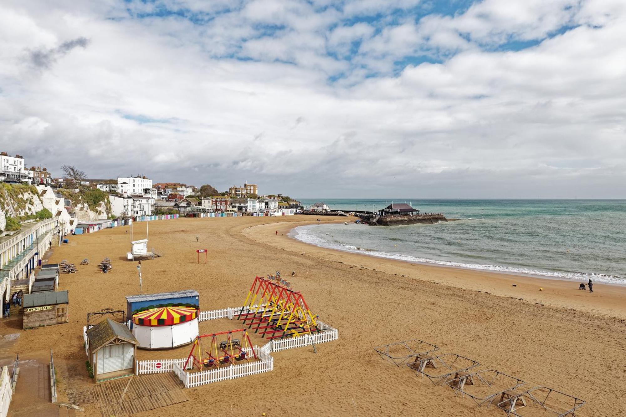 Viking Bay View 3 Bed Apartment Broadstairs Exterior foto